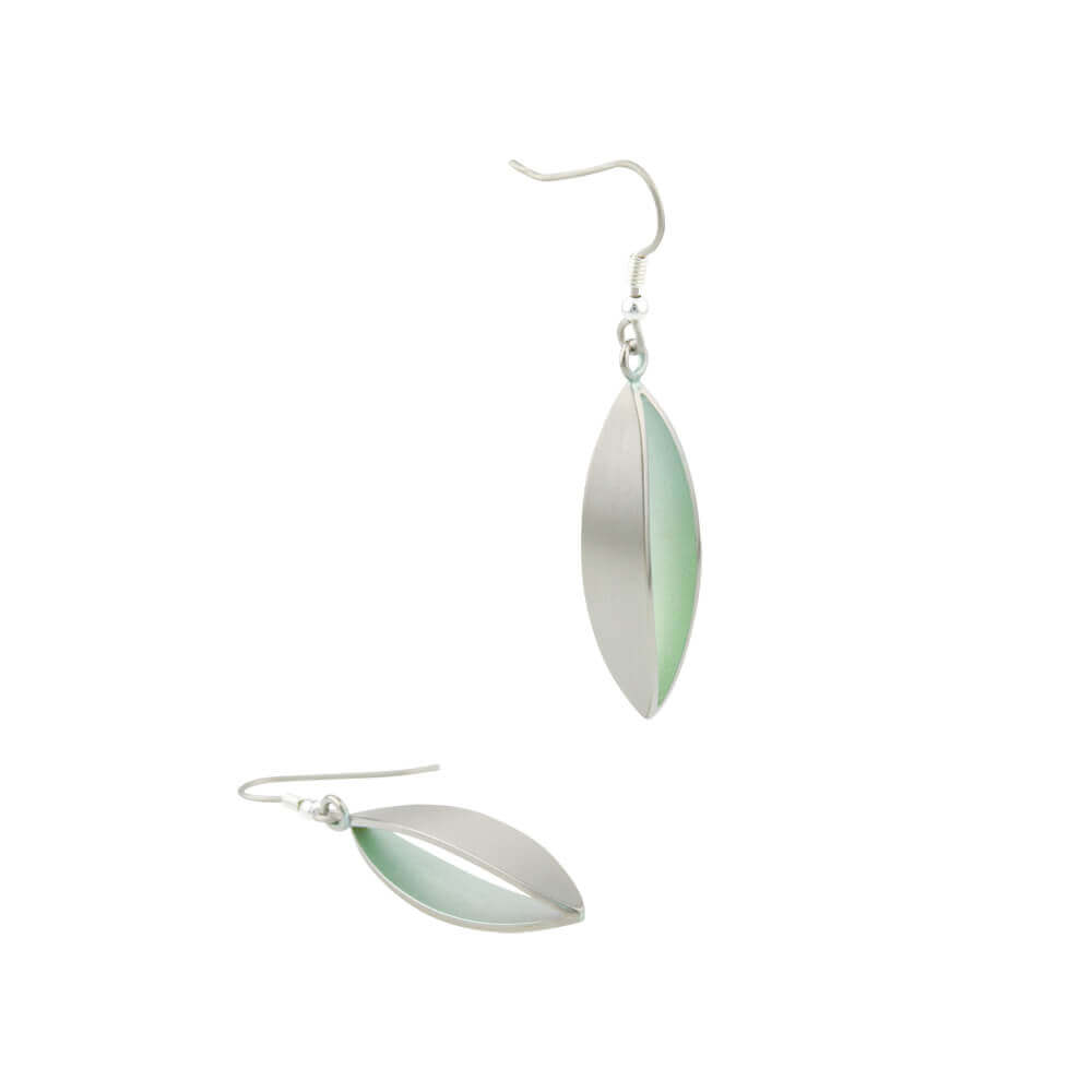 Subtle Colour Petal Drops