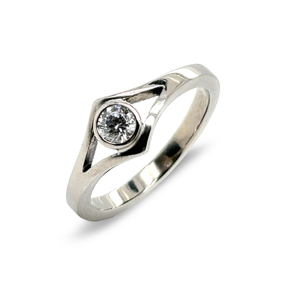 V-Shaped Diamond Engagement Ring