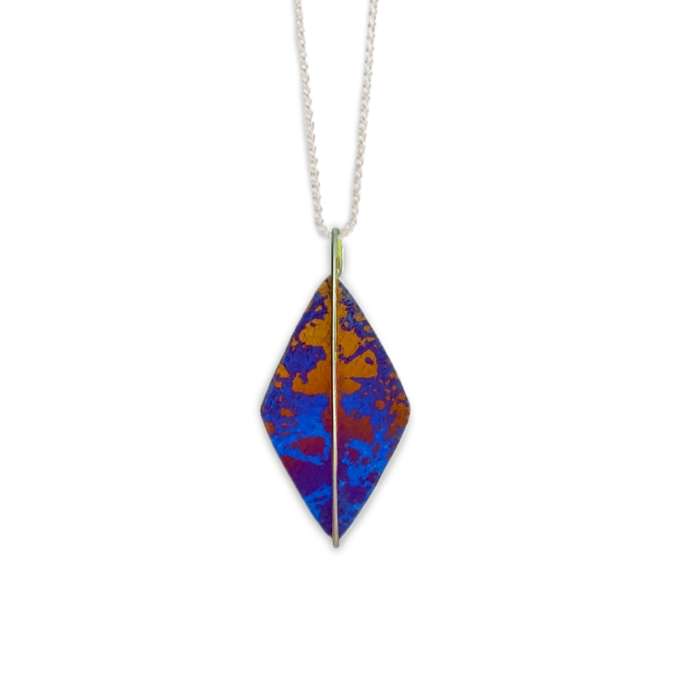 Kite Pendant