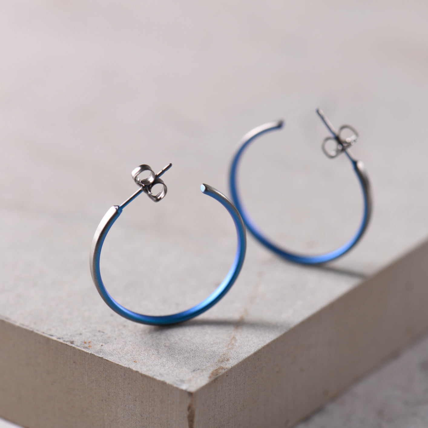 Medium Subtle Colour Hoops