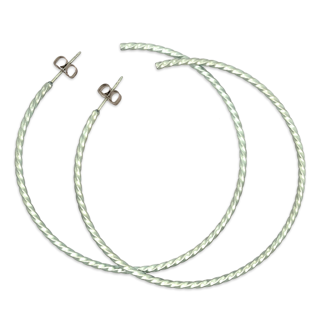 Medium Twisted Hoops