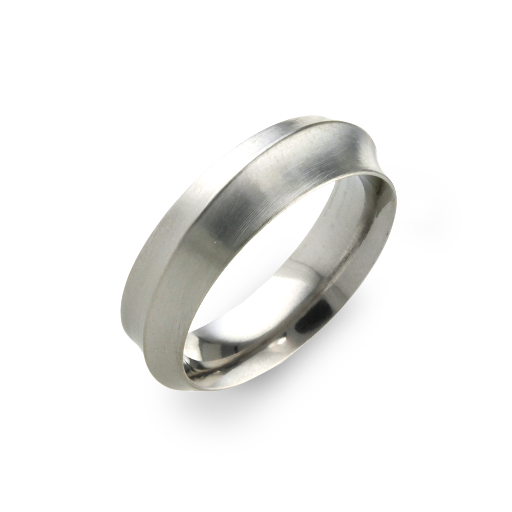 Diagonal Concave Ring