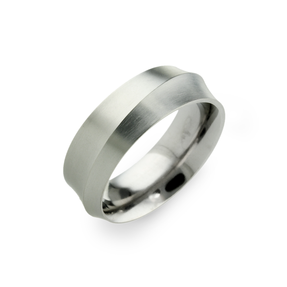 Diagonal Concave Ring