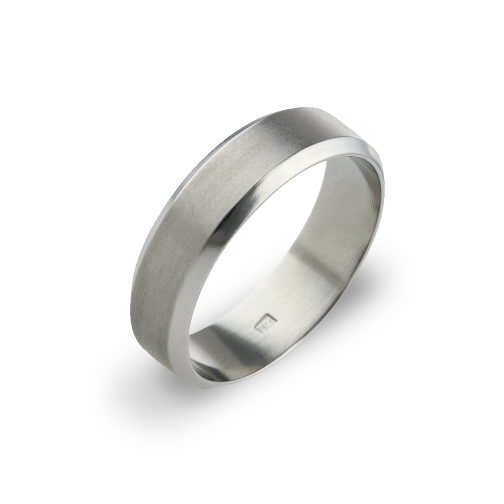 Flat Bevelled Ring