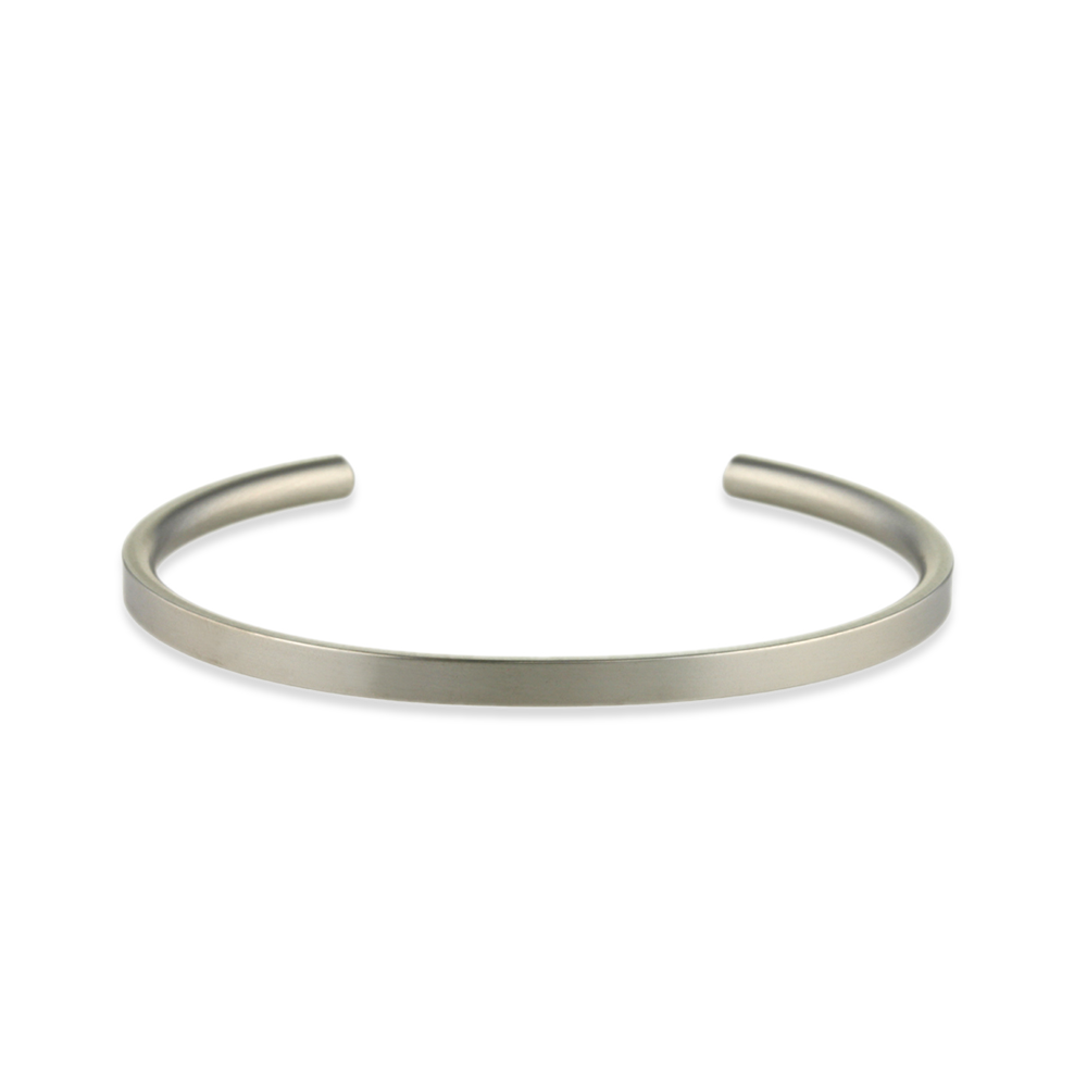 Slim Court-Flat Torc Bangle